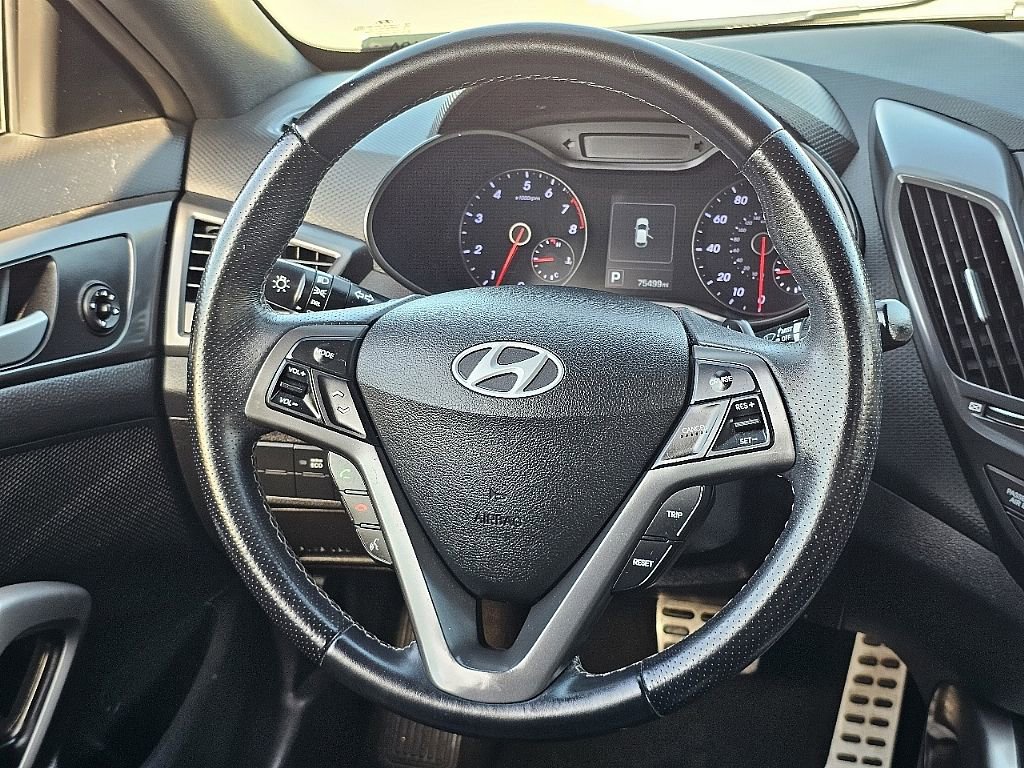 Used 2016 Hyundai Veloster Turbo image 31