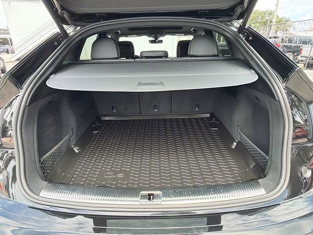 Used 2023 Audi SQ5 Premium Plus w/ Premium Plus Package AWD/4WD image 11