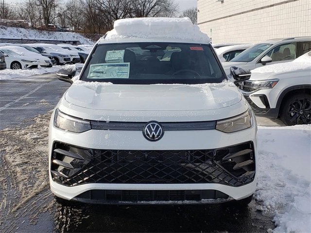 New 2026 Volkswagen Tiguan SE R-Line image 5