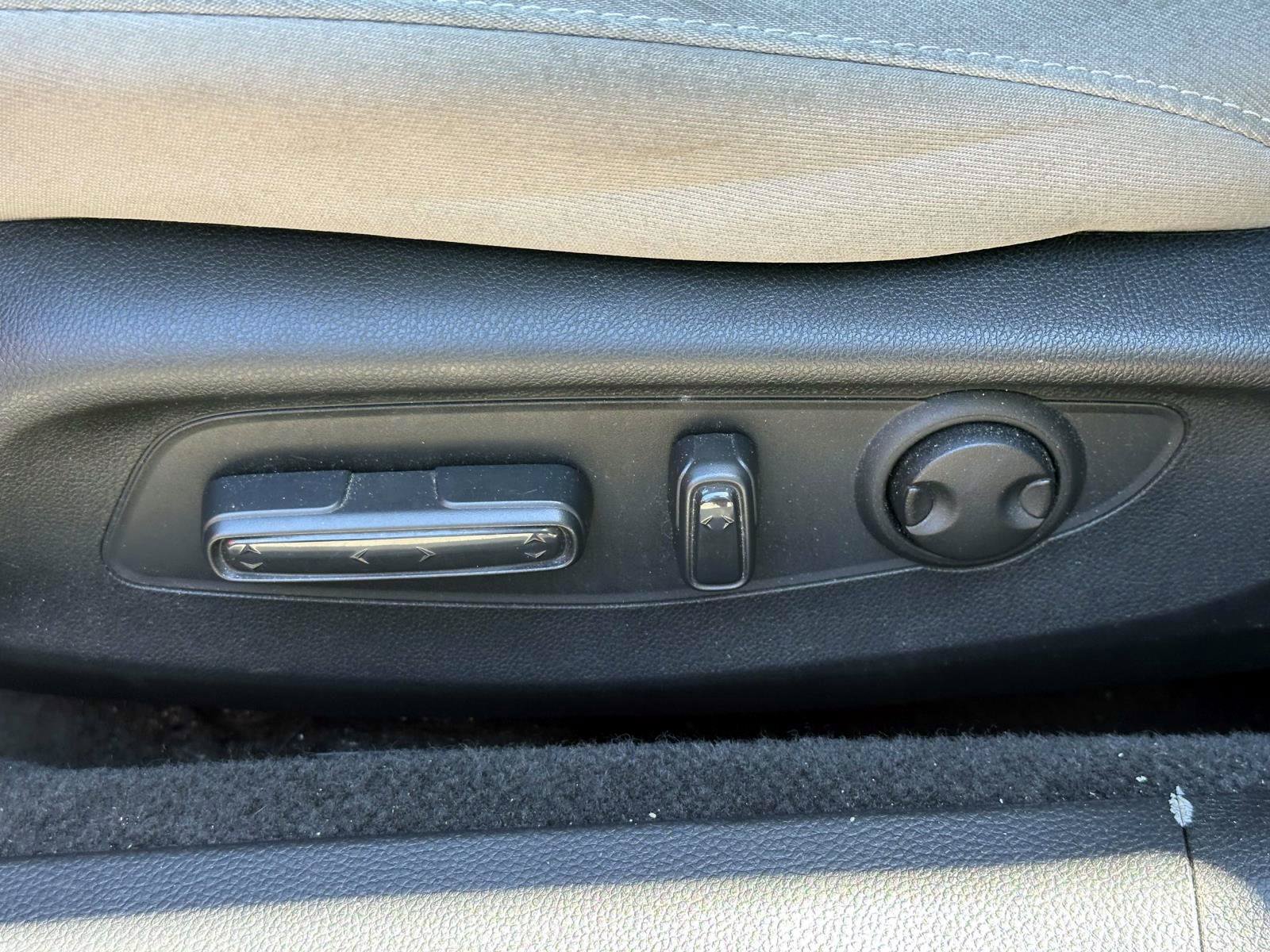 Used 2023 Honda Accord EX image 17