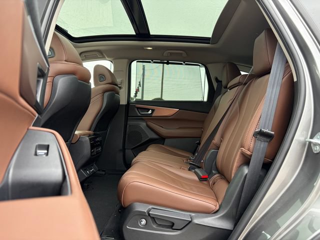 Used 2023 Acura MDX SH-AWD w/ Technology Package image 16