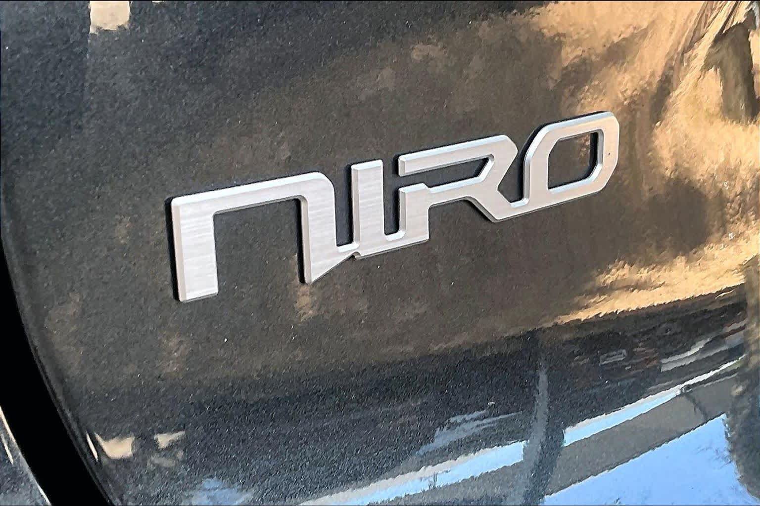 Used 2023 Kia Niro Wind w/ Wind Preserve Package FWD image 9