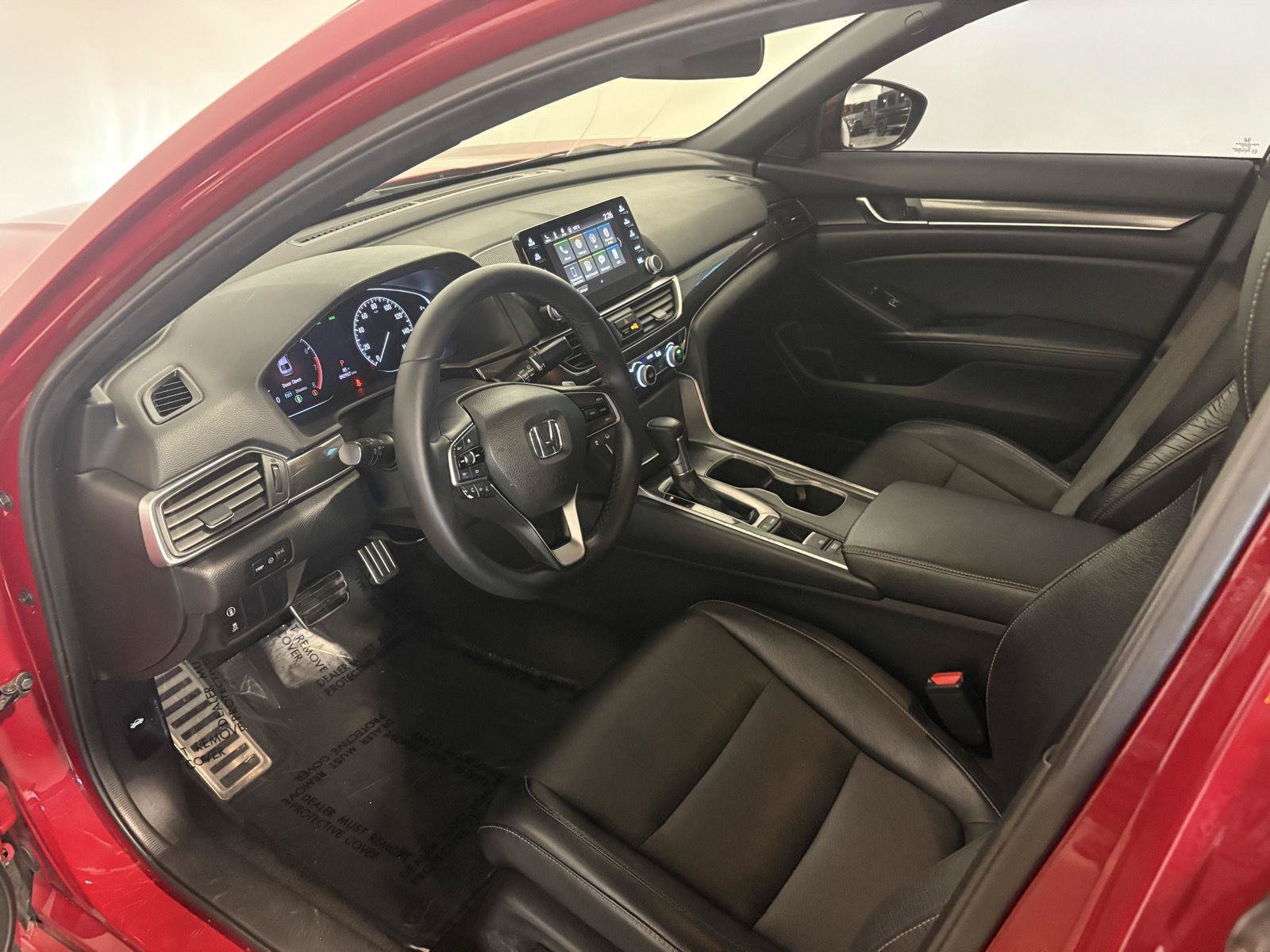 Used 2018 Honda Accord Sport image 15