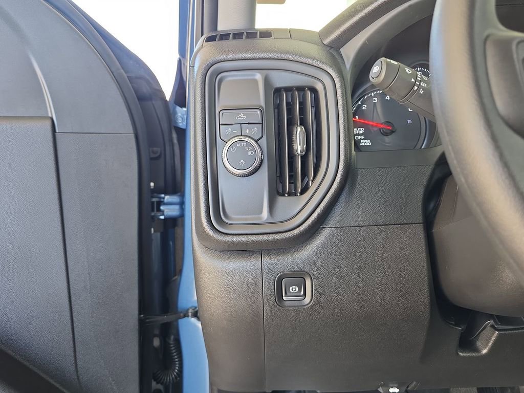 Used 2024 GMC Sierra 1500 Pro w/ Graphite Edition RWD image 18