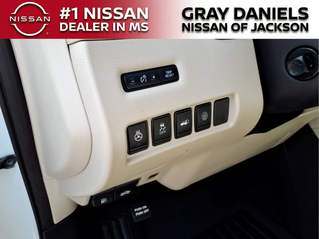 Used 2022 Nissan Murano Platinum w/ Cargo Package AWD/4WD image 13