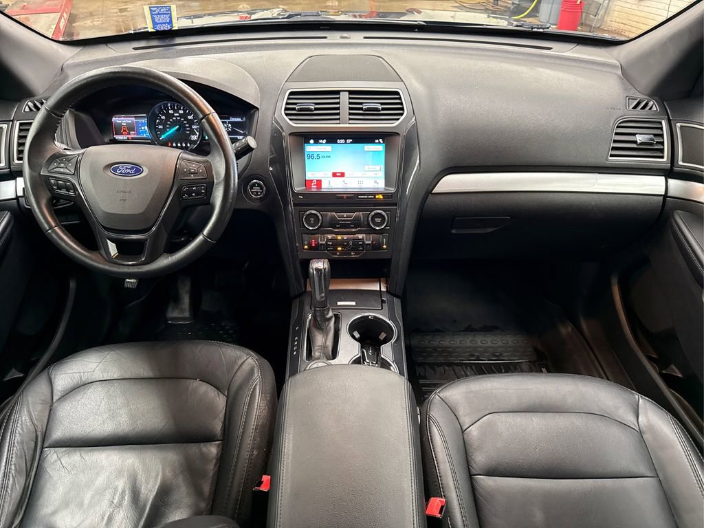 Used 2017 Ford Explorer XLT w/ Equipment Group 202A image 22