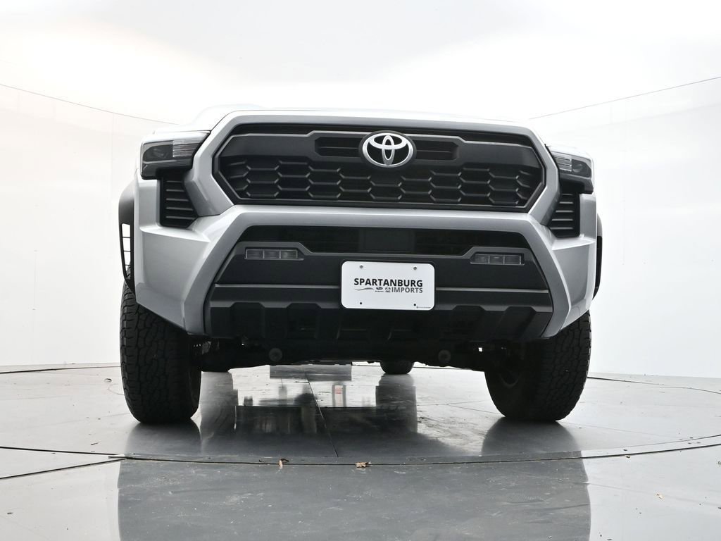 Used 2024 Toyota Tacoma TRD Off-Road image 28