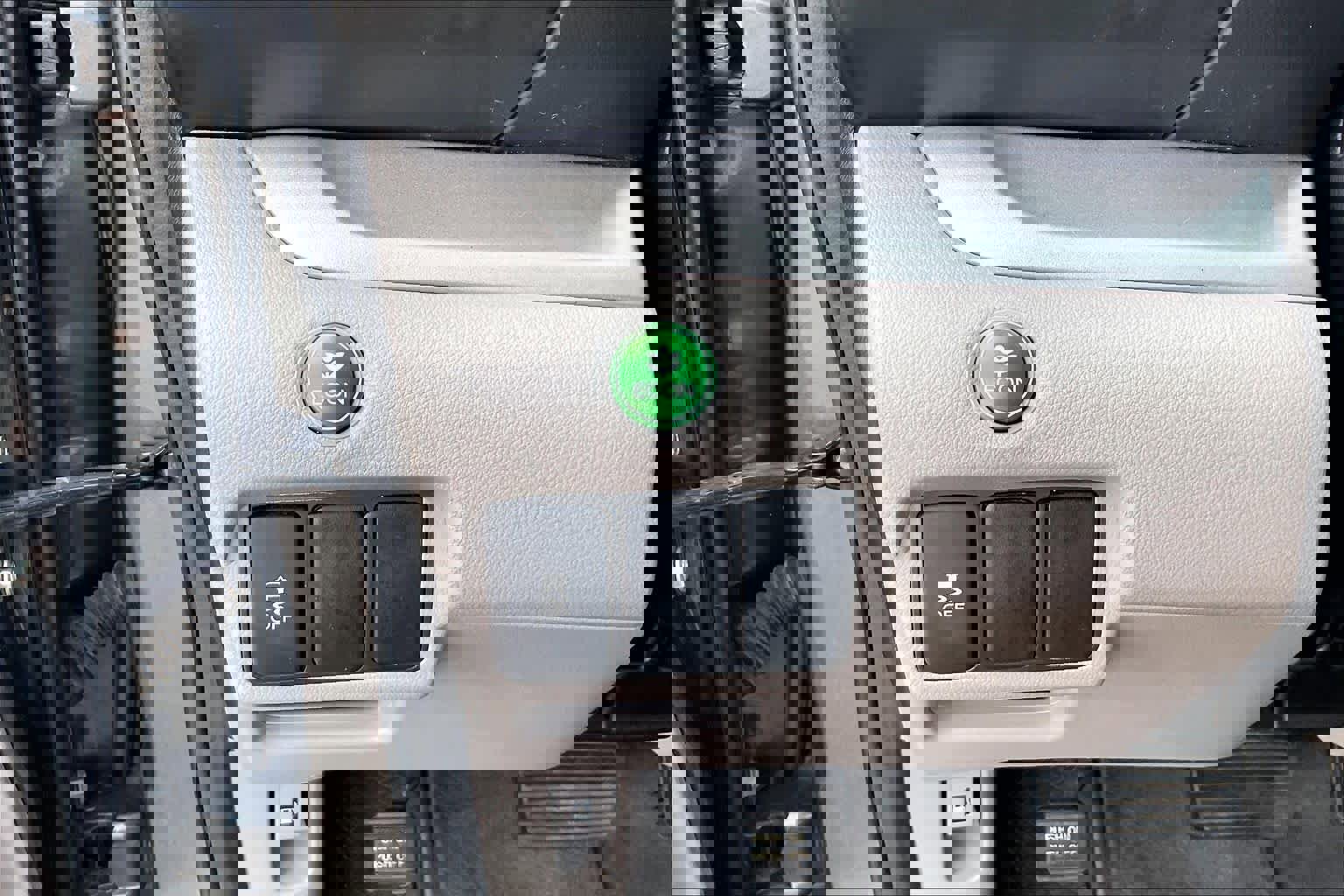 Used 2012 Honda CR-V LX image 31