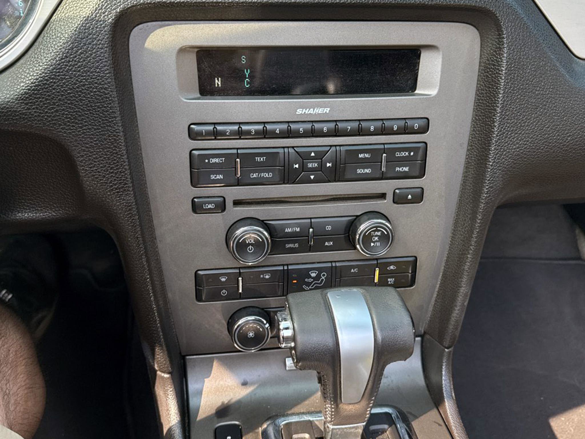 Used 2012 Ford Mustang Premium image 22