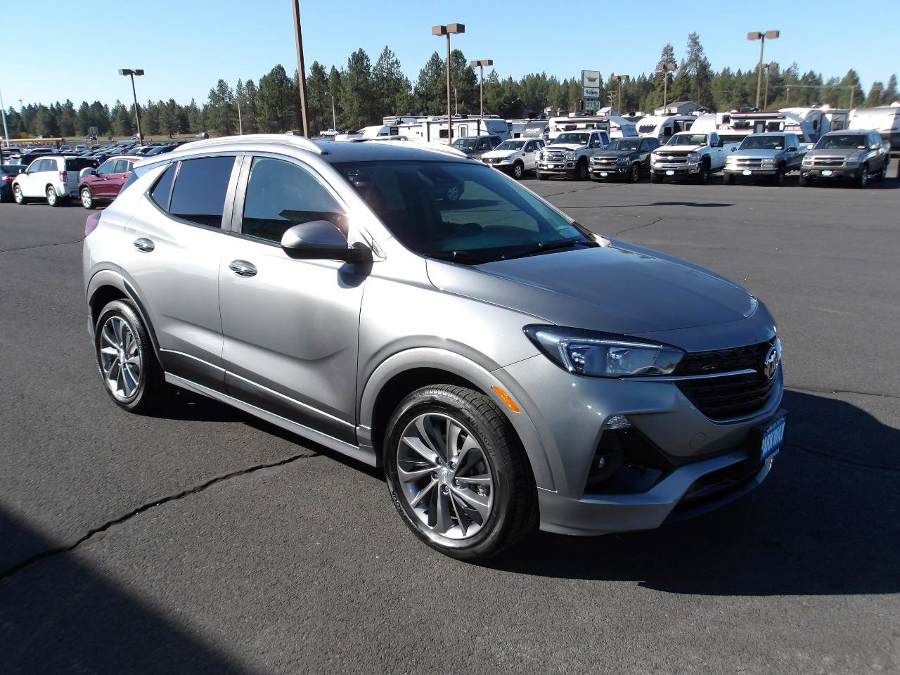 Used 2023 Buick Encore GX Select w/ Sport Touring Package FWD image 7