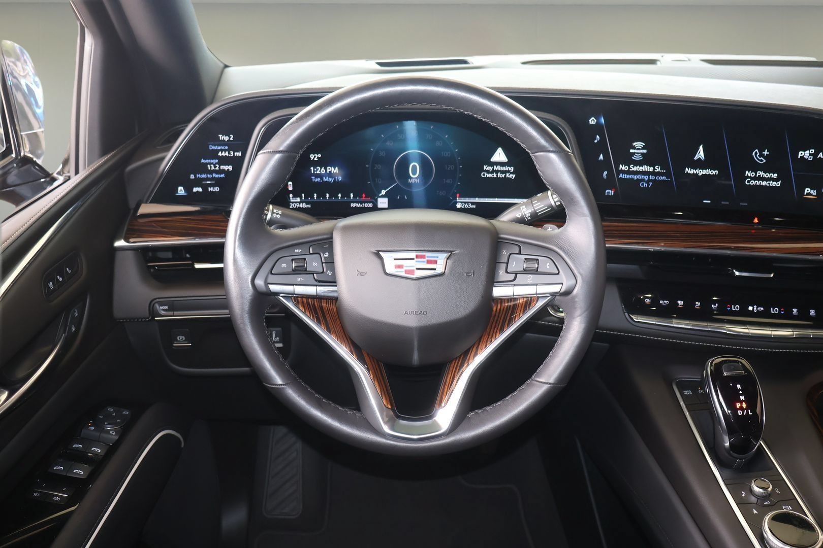 Used 2021 Cadillac Escalade Premium Luxury RWD image 14