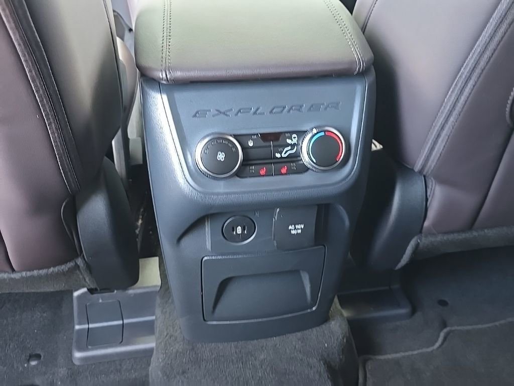 New 2026 Ford Explorer Platinum image 21