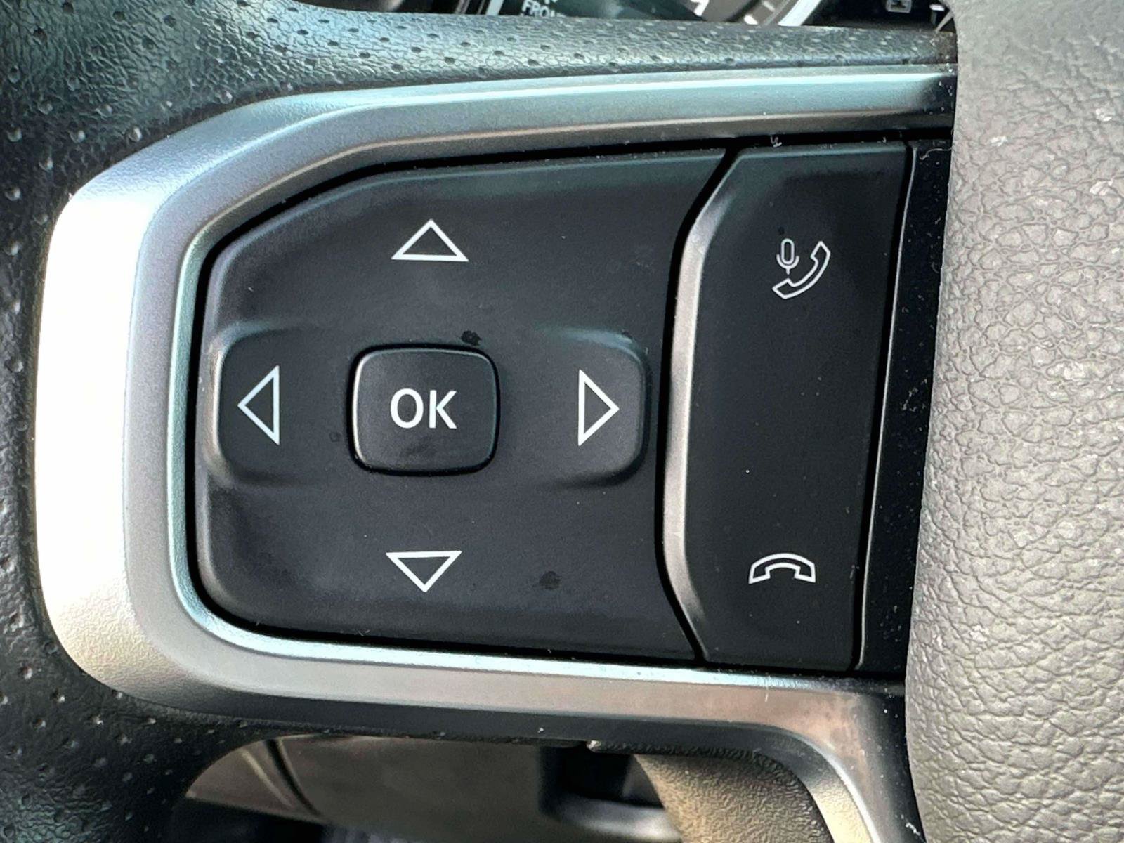 Used 2026 RAM 1500 Express AWD/4WD image 19