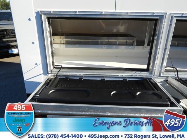 New 2025 RAM ProMaster 3500 w/ Convenience Group FWD image 13