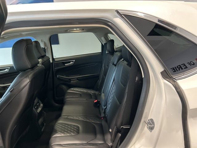 Used 2023 Ford Edge Titanium AWD/4WD image 16