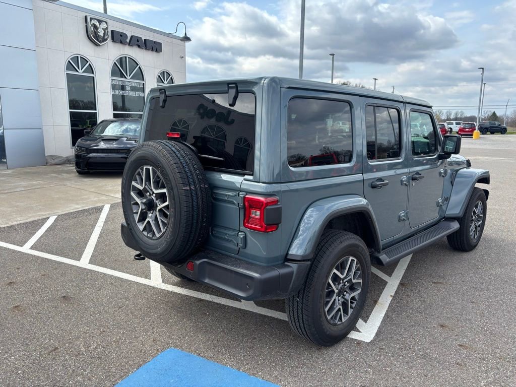 New 2026 Jeep Wrangler Unlimited Sahara AWD/4WD image 9