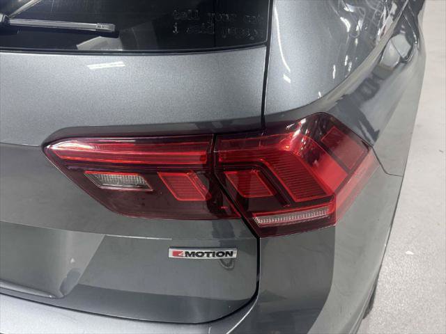 Used 2019 Volkswagen Tiguan SE w/ Panoramic Sunroof Package AWD/4WD image 10