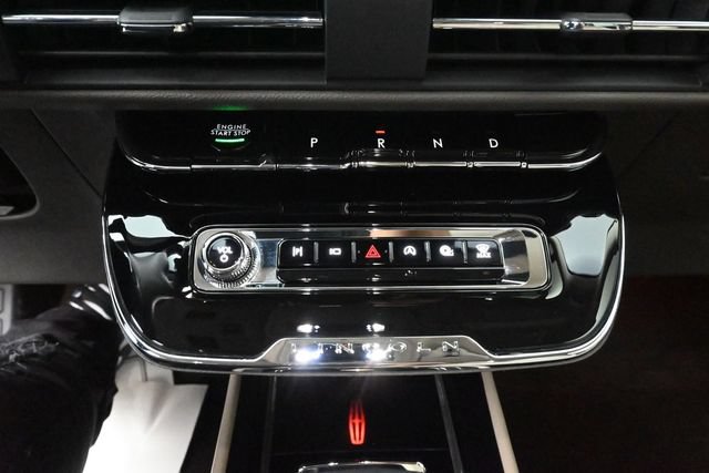 Certified 2023 Lincoln Corsair Reserve AWD/4WD image 12