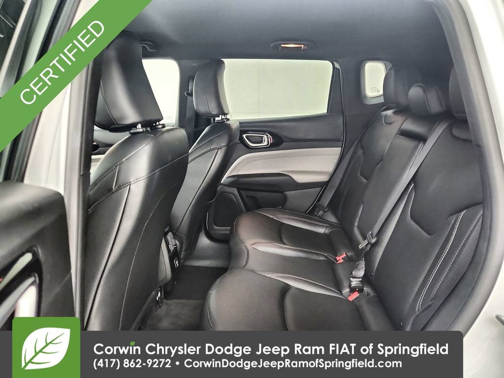 Certified 2025 Jeep Compass Limited AWD/4WD image 28