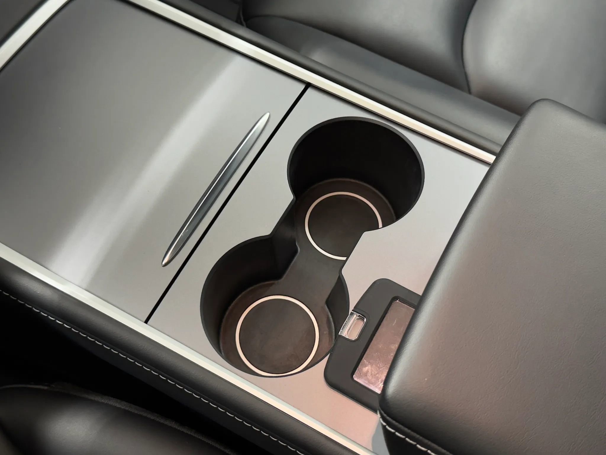 Used 2023 Tesla Model Y Long Range image 22