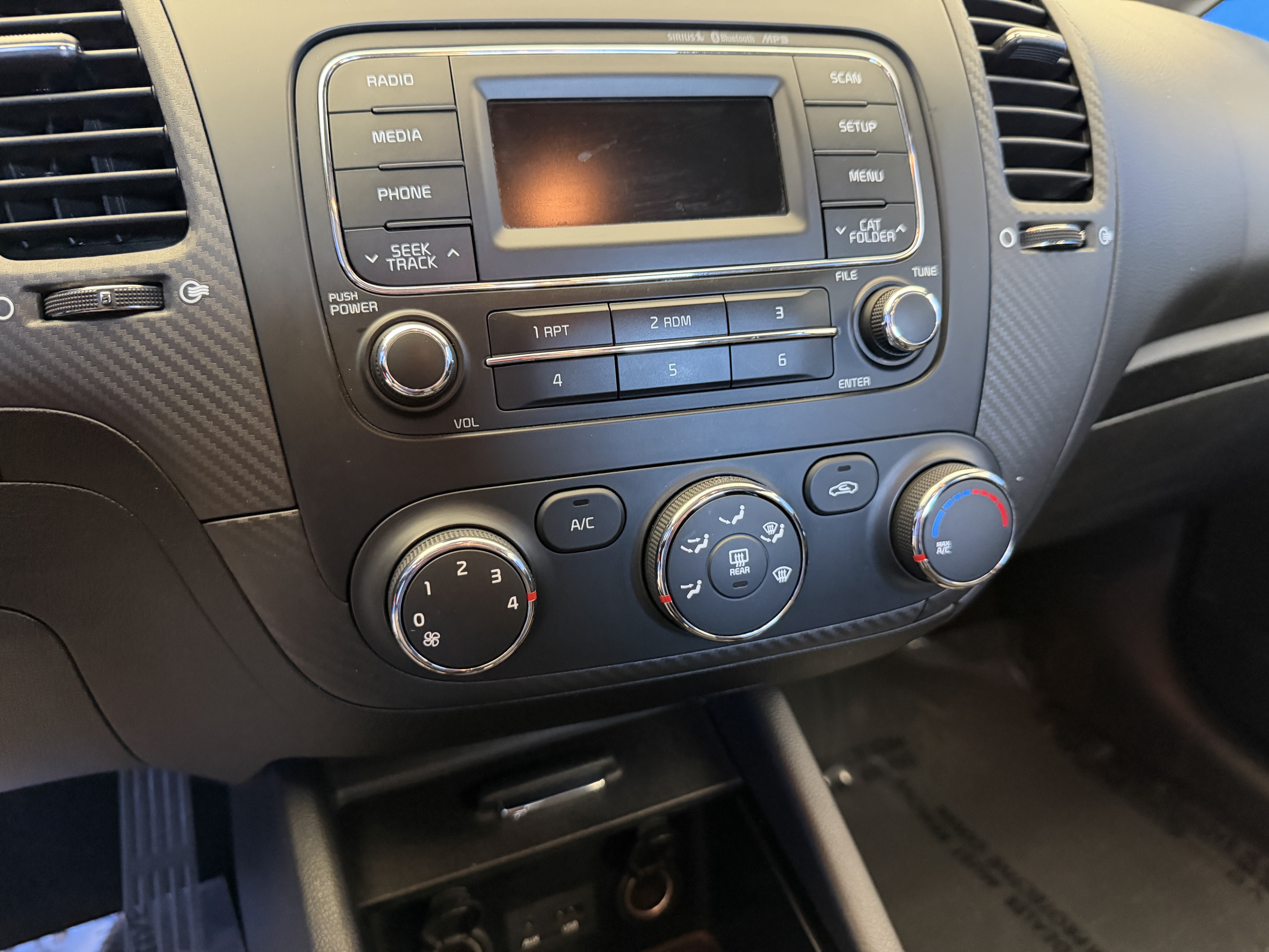 Used 2015 Kia Forte EX FWD image 19