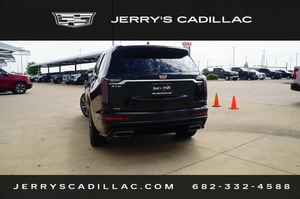 Used 2024 Cadillac XT6 Sport w/ Technology Package AWD/4WD image 4
