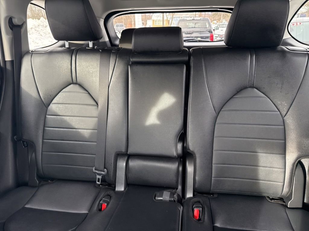 Used 2024 Toyota Highlander XLE image 14