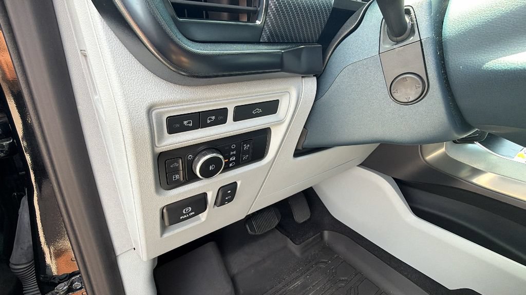 Certified 2023 Ford F150 Limited AWD/4WD image 15