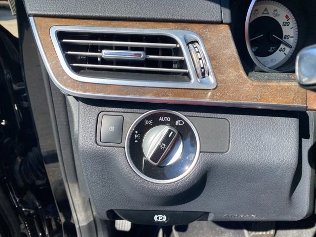Used 2014 Mercedes-Benz E 350 Sedan image 26