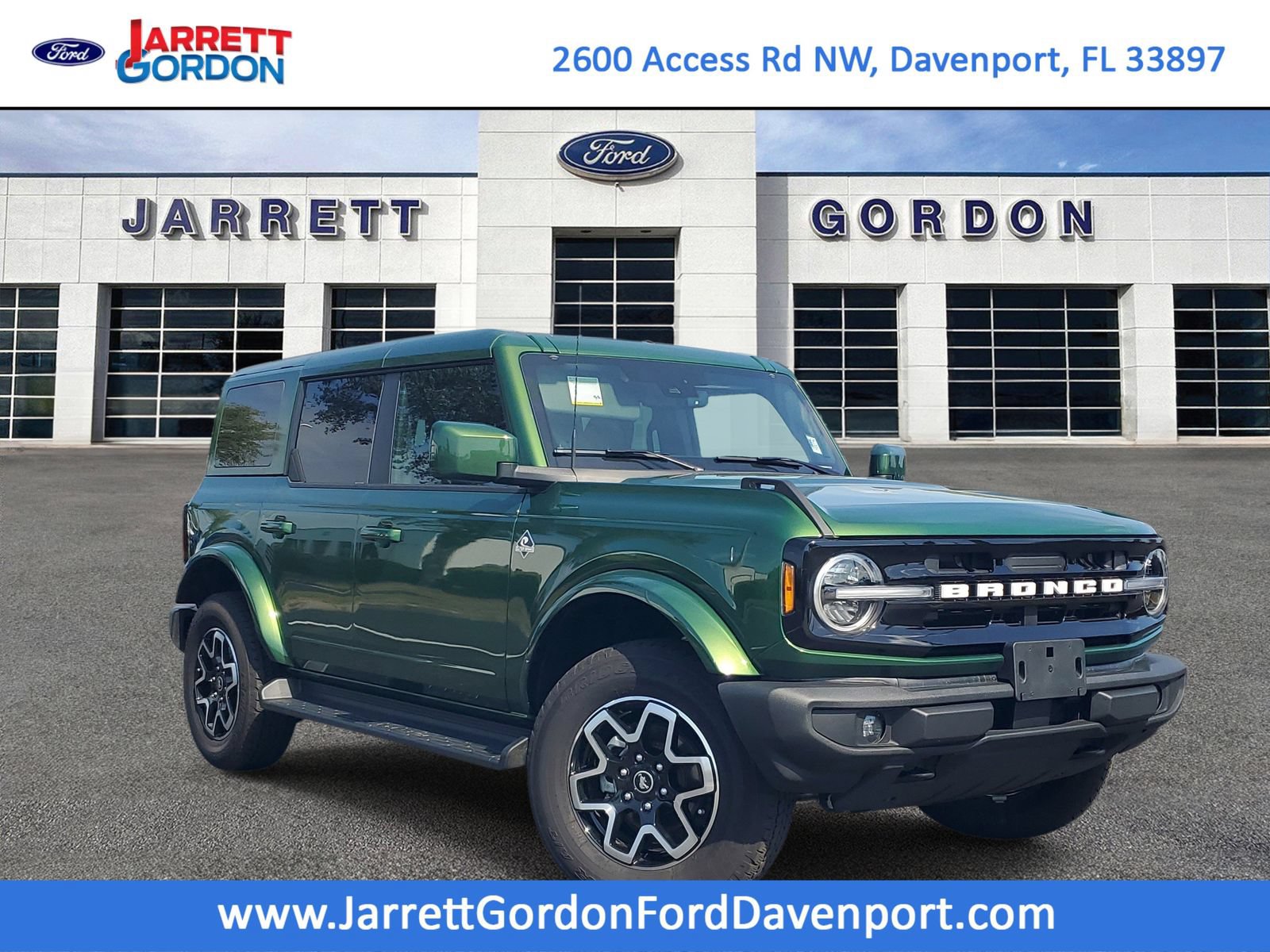 Certified 2025 Ford Bronco Outer Banks AWD/4WD image 1