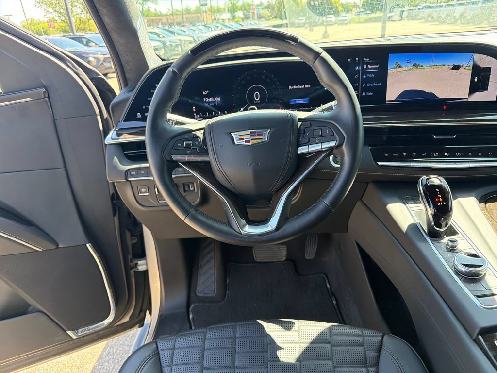 Used 2024 Cadillac Escalade ESV Sport Platinum w/ LPO, ONYX Package AWD/4WD image 23