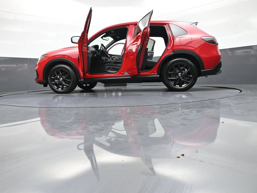 Certified 2025 Honda HR-V Sport image 47