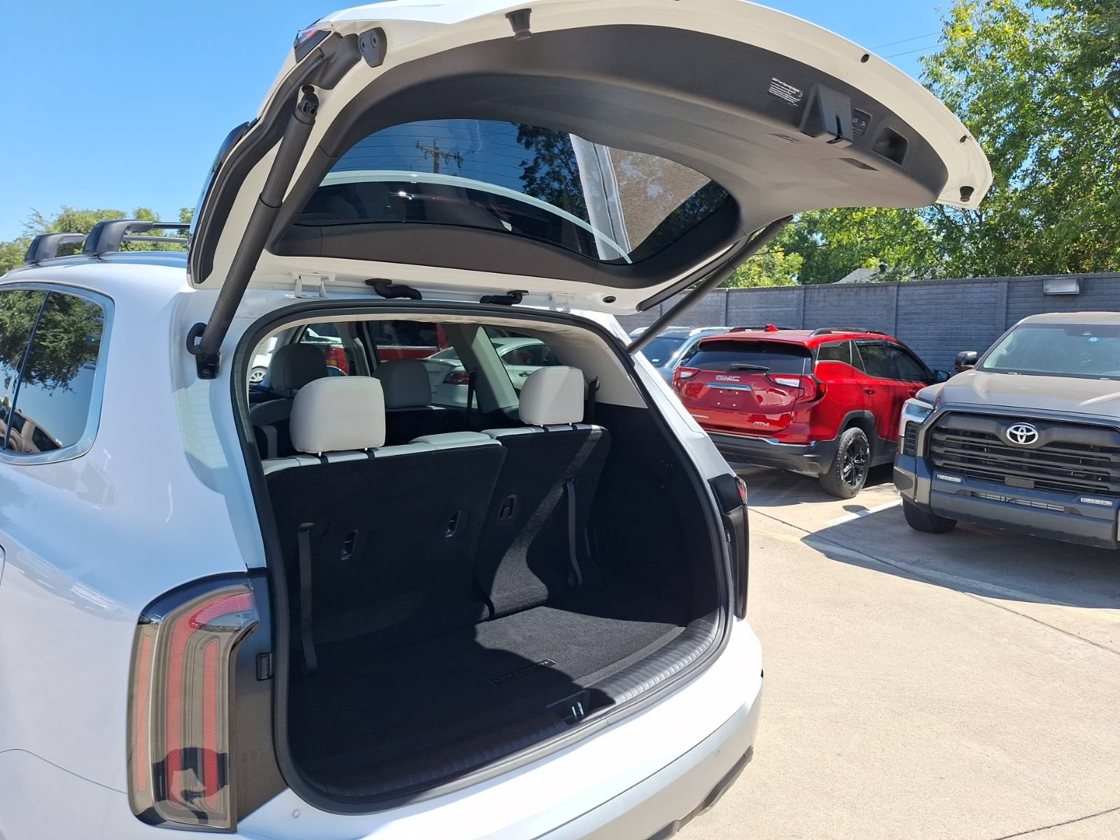 Used 2024 Kia Telluride SX Prestige AWD/4WD image 36
