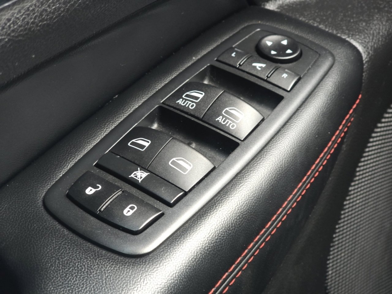 Used 2020 Jeep Grand Cherokee Trailhawk image 10