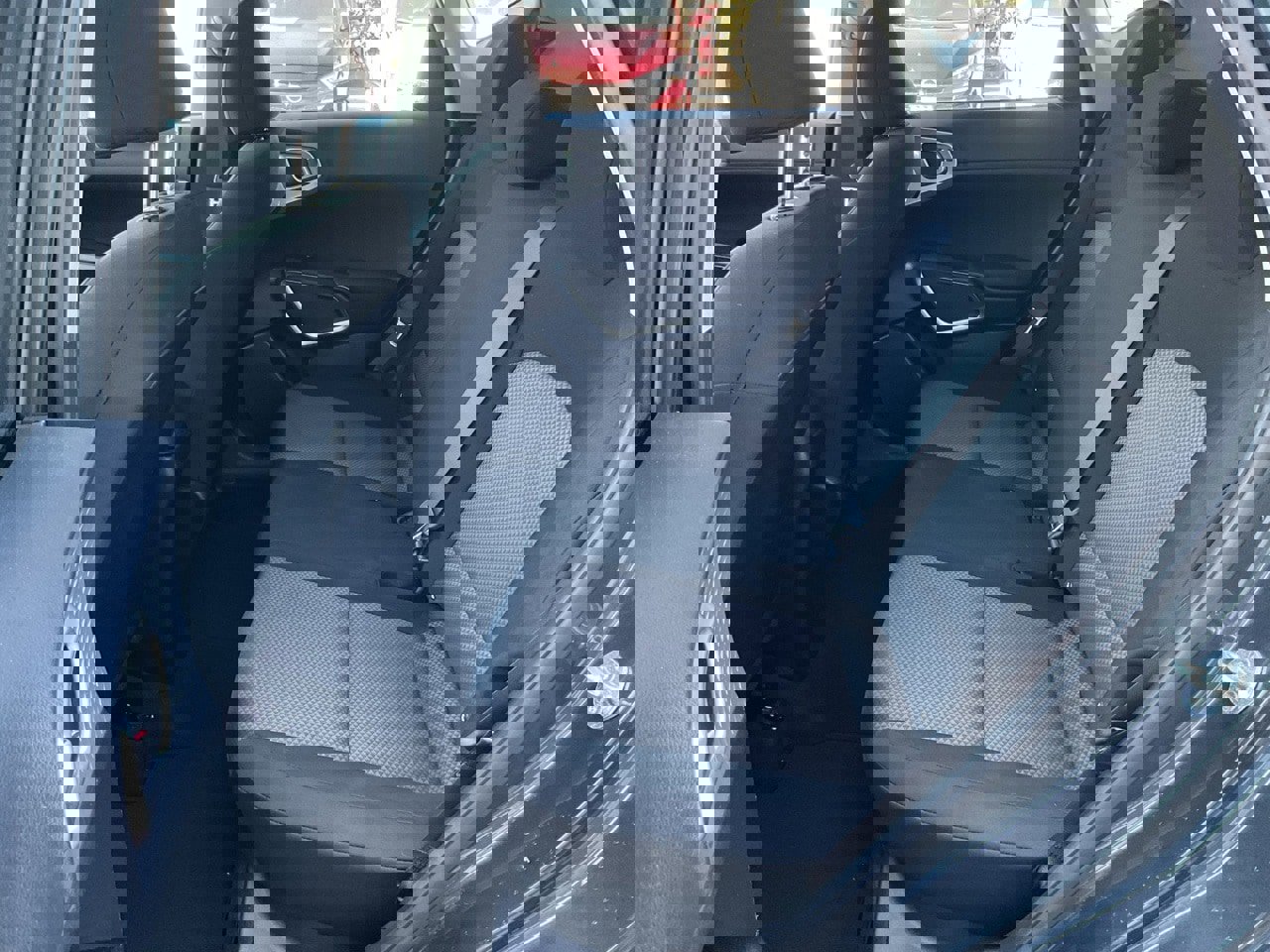 Used 2025 Kia Soul LX w/ LX Technology Package image 16