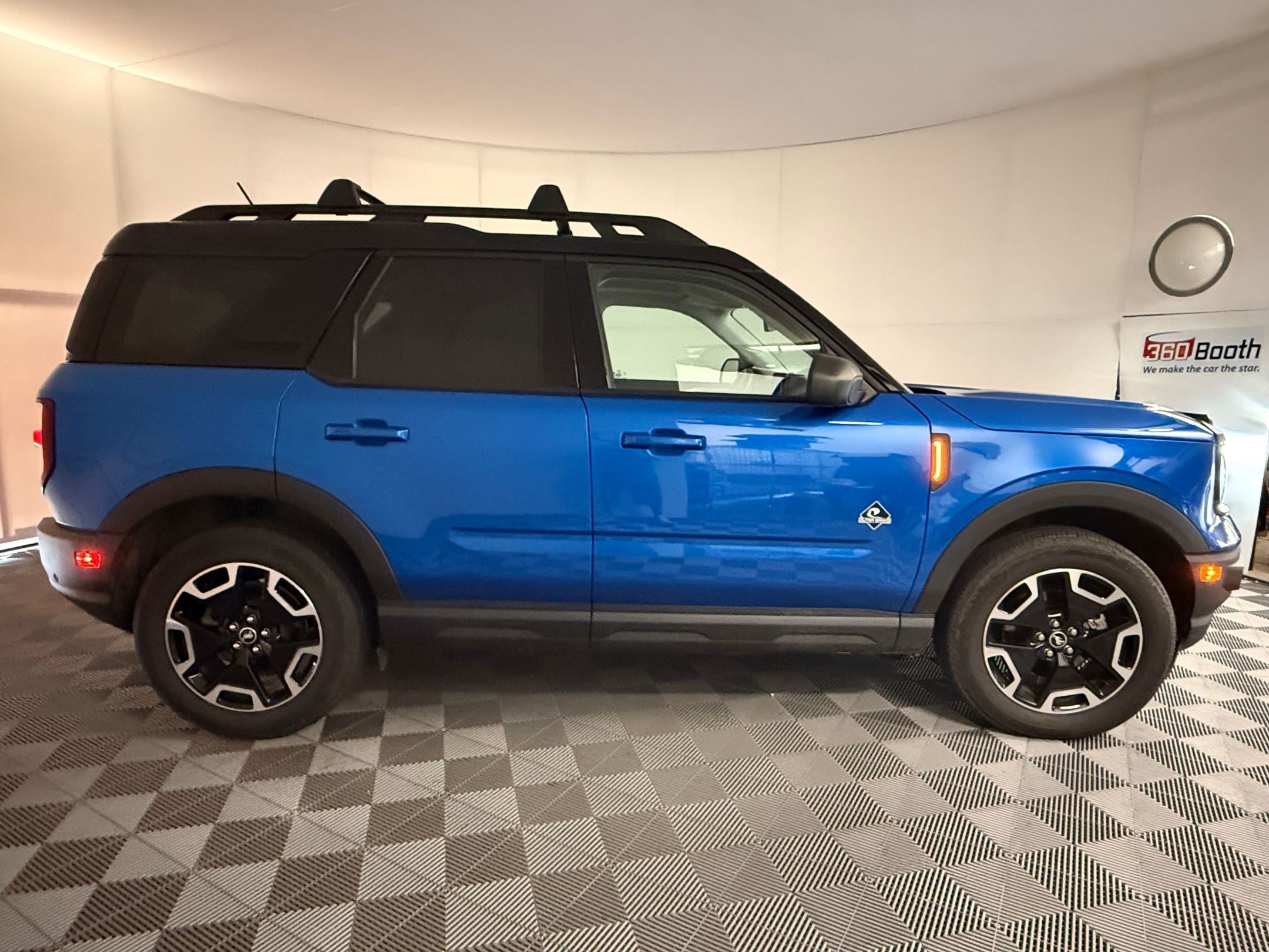 Used 2022 Ford Bronco Sport Outer Banks w/ Tech Package AWD/4WD image 8