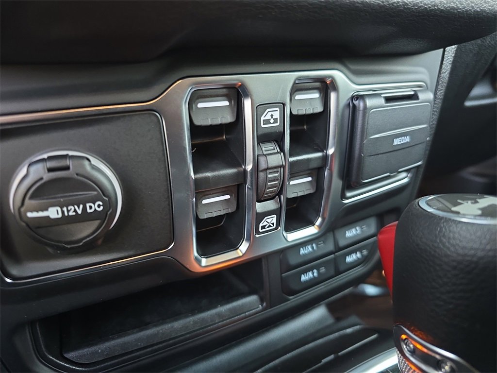 New 2025 Jeep Wrangler Sport S image 27