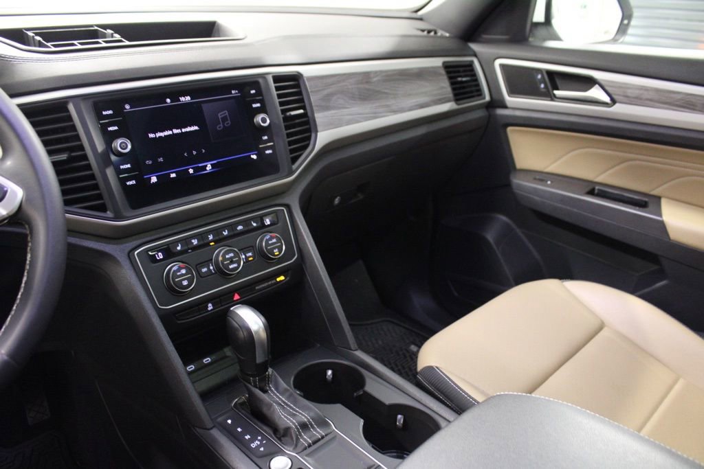 Used 2021 Volkswagen Atlas Cross Sport SE FWD image 22
