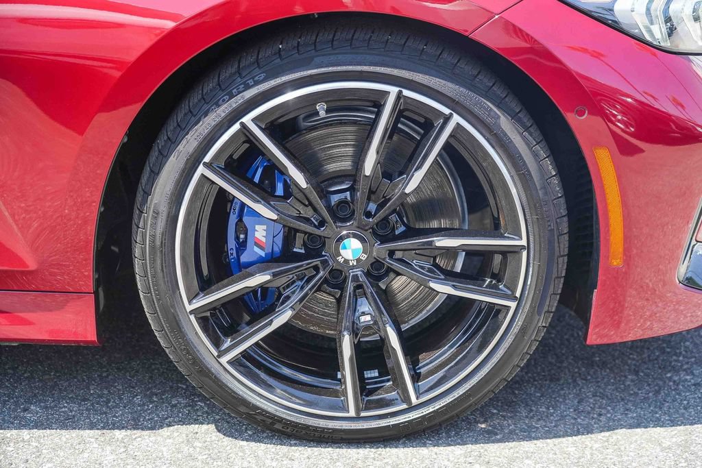 Used 2025 BMW M340i Sedan RWD image 9