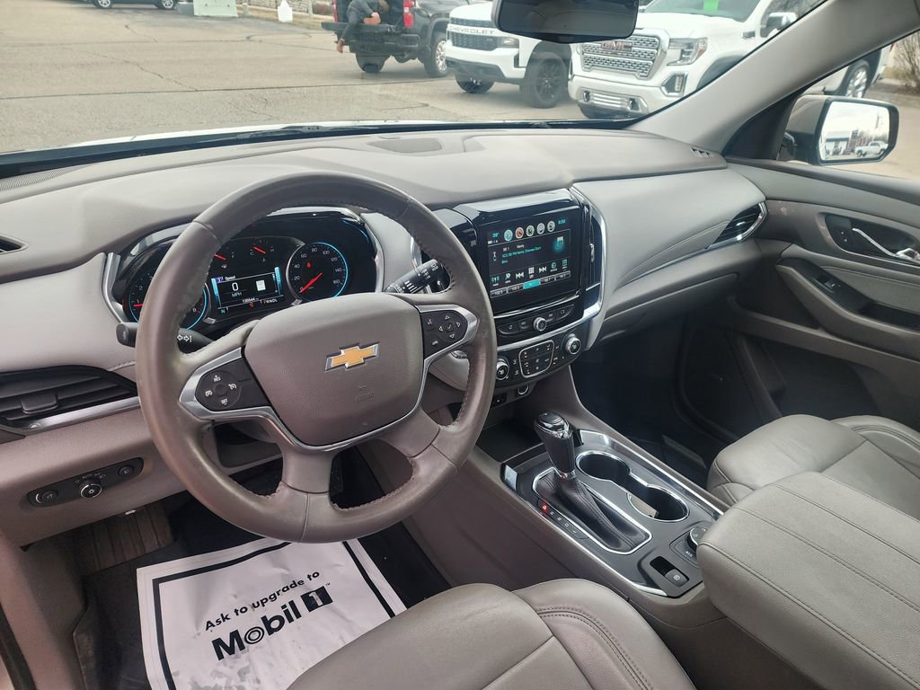 Used 2018 Chevrolet Traverse LT w/ LPO, Floor Liner Package image 37