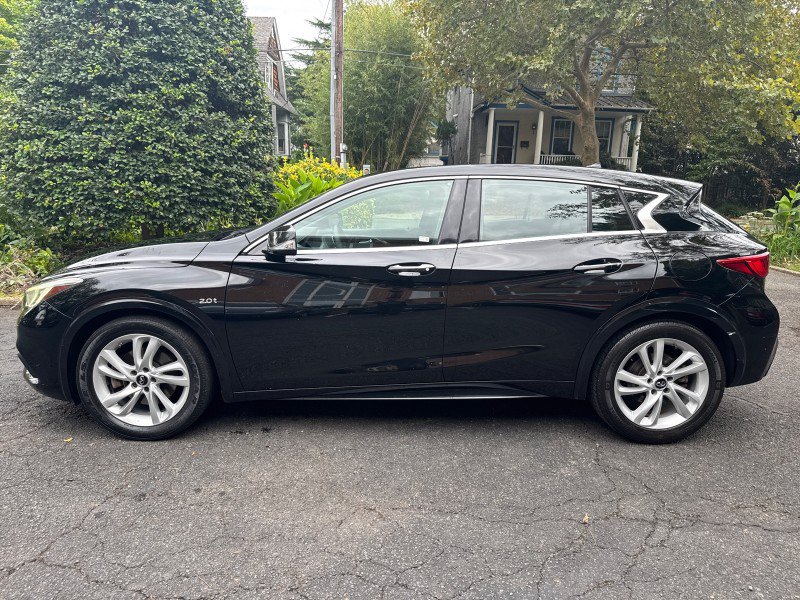 Used 2018 INFINITI QX30 FWD image 7