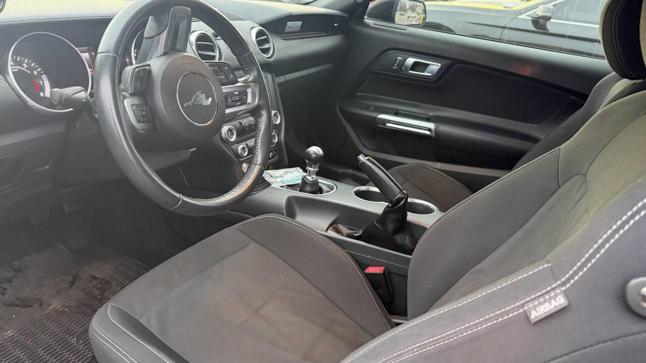 Used 2018 Ford Mustang EcoBoost 2dr Fastback image 17