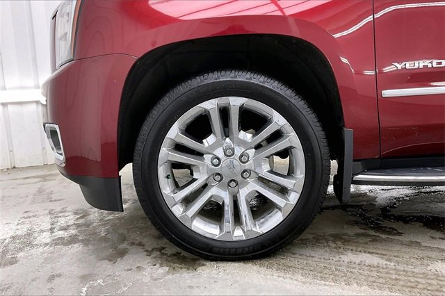 Used 2017 GMC Yukon SLT w/ Premium Edition image 10