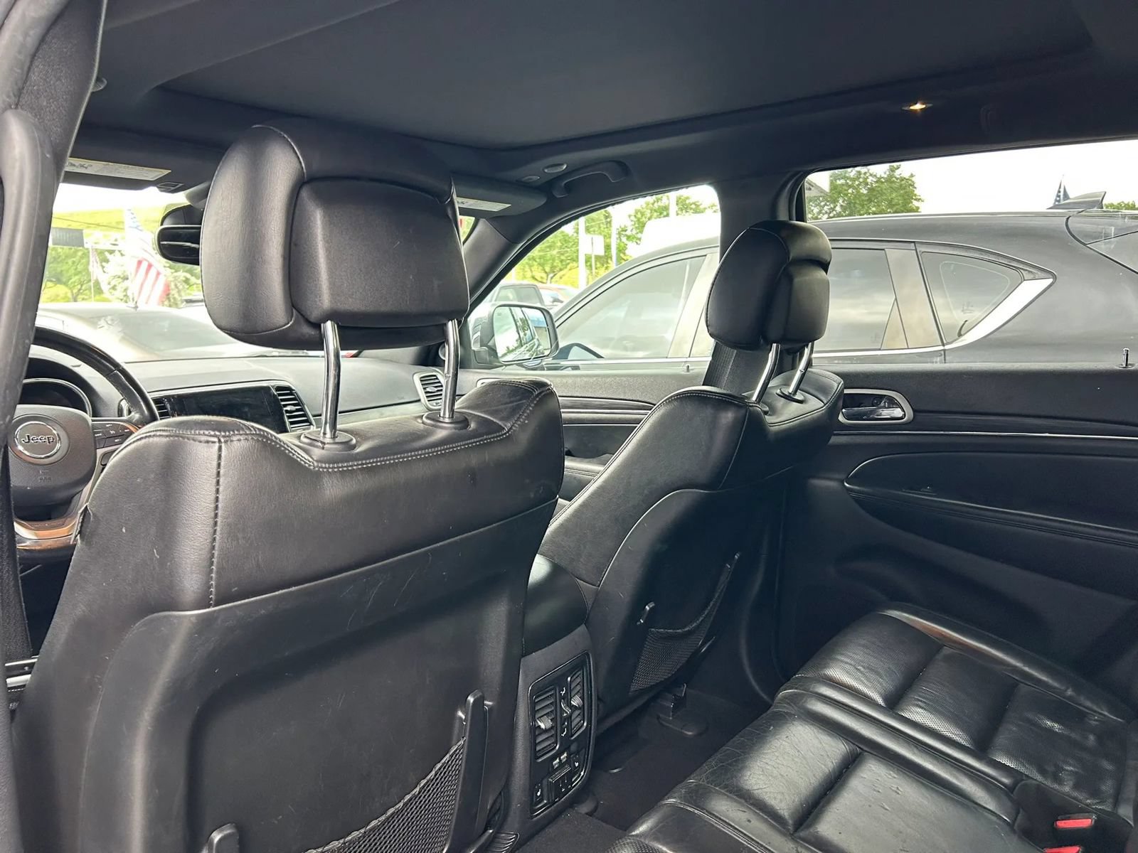 Used 2020 Jeep Grand Cherokee Limited w/ Luxury Group II RWD image 15