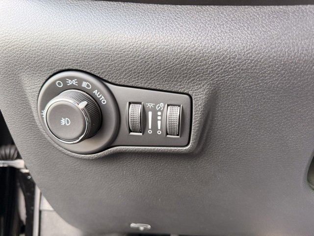 New 2026 Jeep Compass Limited image 21