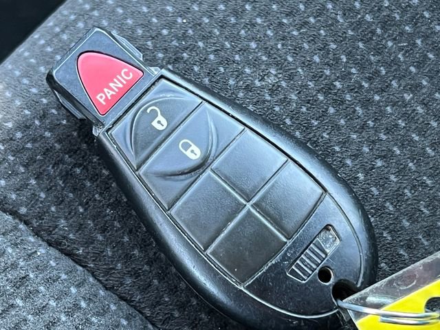 Used 2017 Dodge Grand Caravan SE FWD image 26
