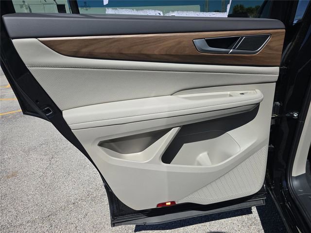 New 2026 Volkswagen Atlas SE image 9