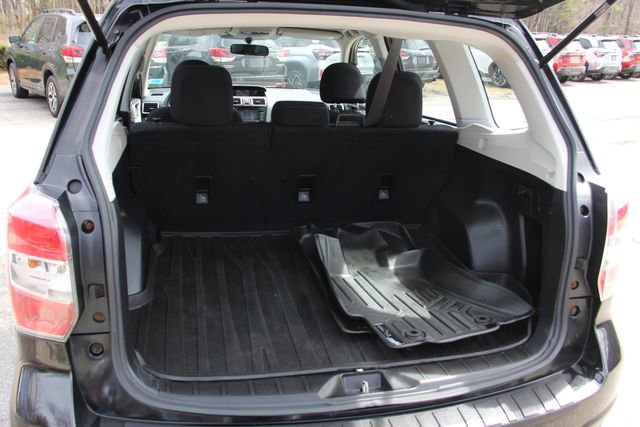 Used 2016 Subaru Forester 2.5i w/ Alloy Wheel Package image 31