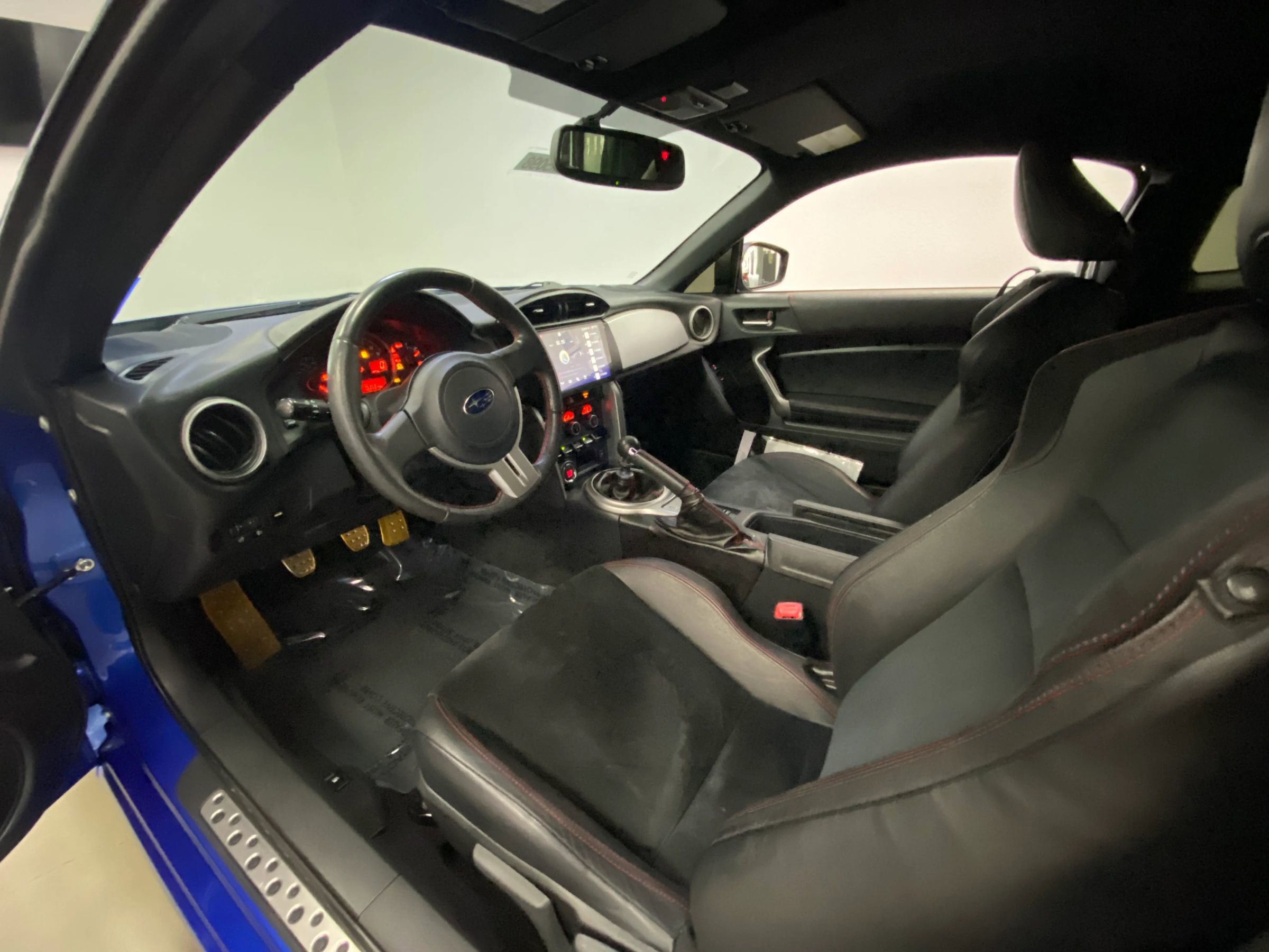 Used 2015 Subaru BRZ Limited w/ Popular Package #1B RWD image 15