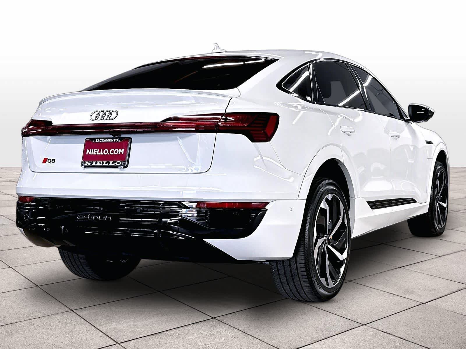 Used 2024 Audi Q8 e-tron Premium Plus w/ Premium Plus Package AWD/4WD image 14
